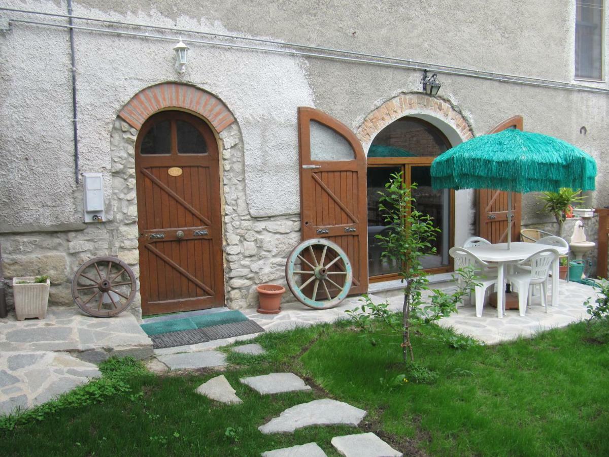 La Casa Dei Mimirs Bed and Breakfast Garbagna Buitenkant foto